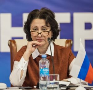 Ефремова Лариса Ивановна